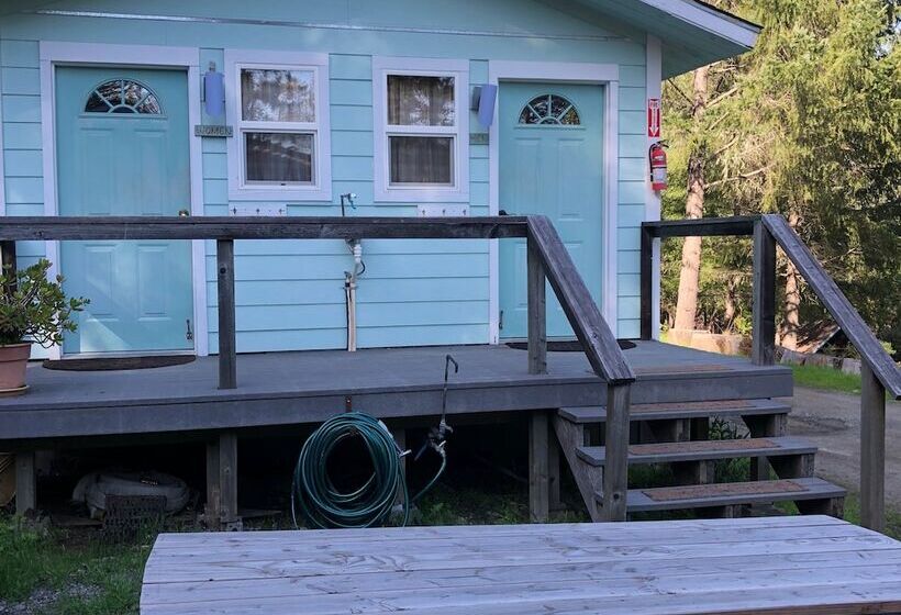 리조트 Heartwood Mountain Sanctuary