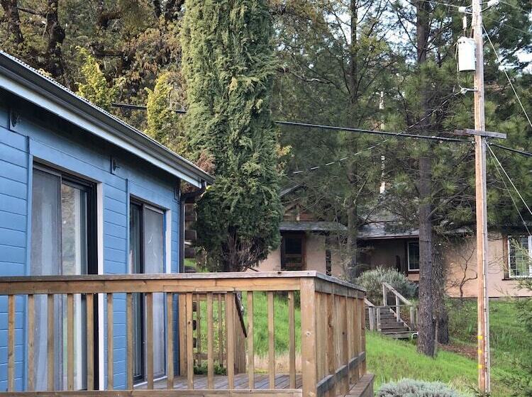 리조트 Heartwood Mountain Sanctuary