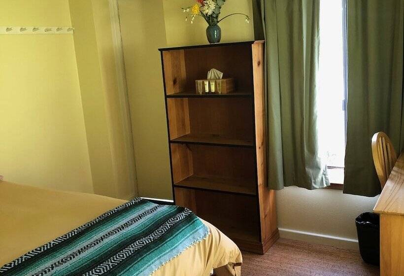 리조트 Heartwood Mountain Sanctuary