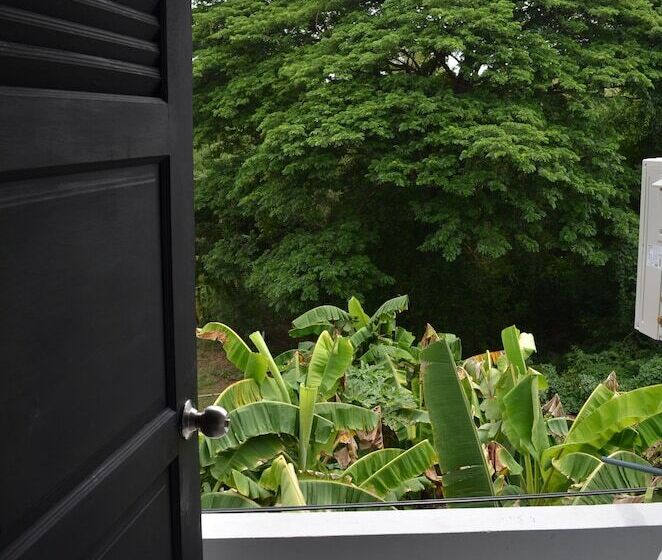 فندق صغير Dawnthaya Ayutthaya House บ้านดอนธยๅ อยุธยา