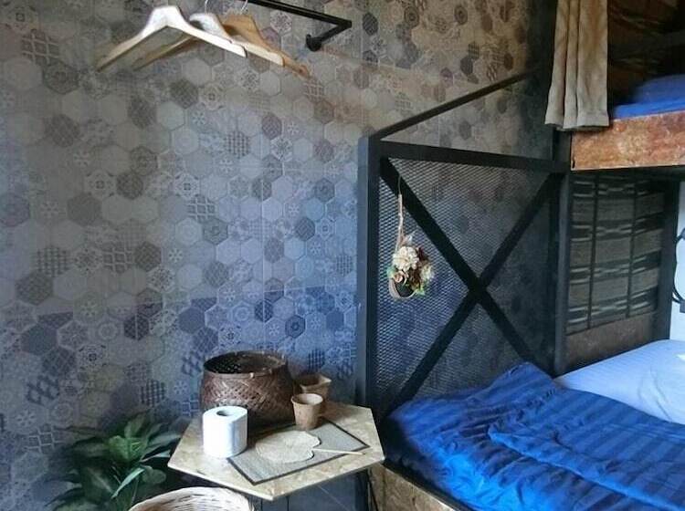 فندق صغير Dawnthaya Ayutthaya House บ้านดอนธยๅ อยุธยา