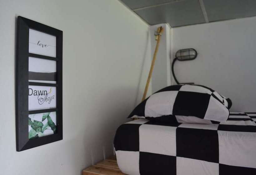 فندق صغير Dawnthaya Ayutthaya House บ้านดอนธยๅ อยุธยา