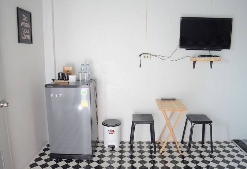 فندق صغير Dawnthaya Ayutthaya House บ้านดอนธยๅ อยุธยา