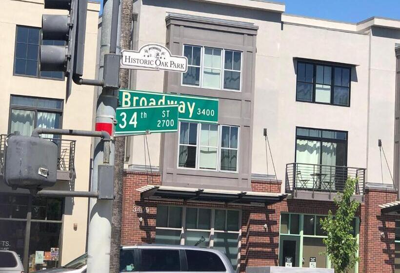 Общежитие Whole Family  Wholeville