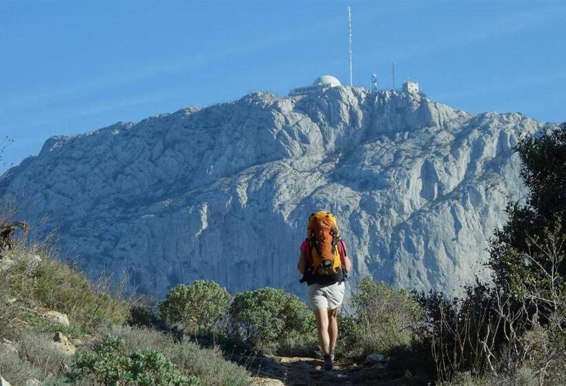 مبيت وإفطار Chez Vero   Chambre D Hôte Privée   Proche Cassis Ste Baume Marseille   Parking