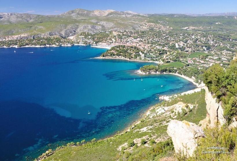 مبيت وإفطار Chez Vero   Chambre D Hôte Privée   Proche Cassis Ste Baume Marseille   Parking