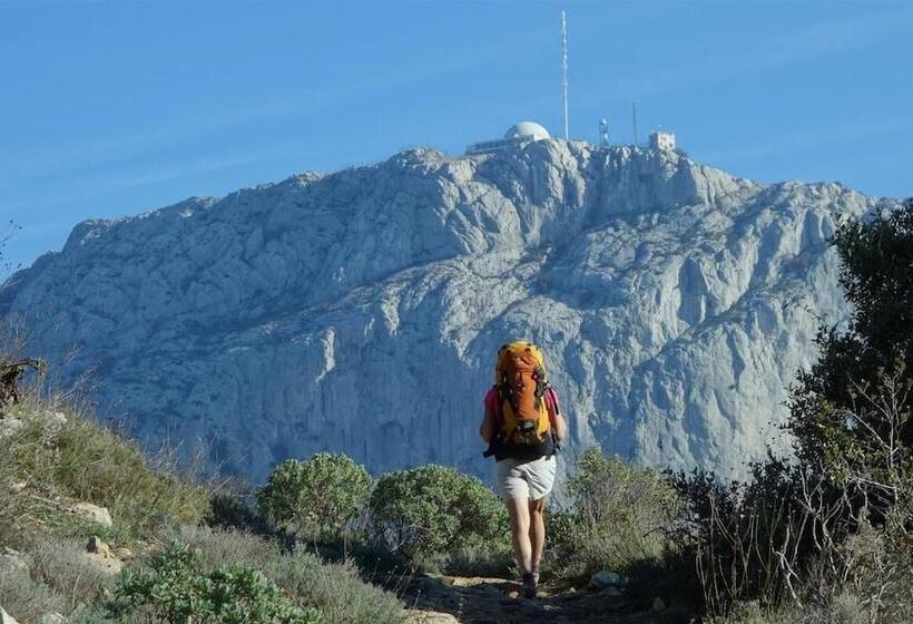 مبيت وإفطار Chez Vero   Chambre D Hôte Privée   Proche Cassis Ste Baume Marseille   Parking