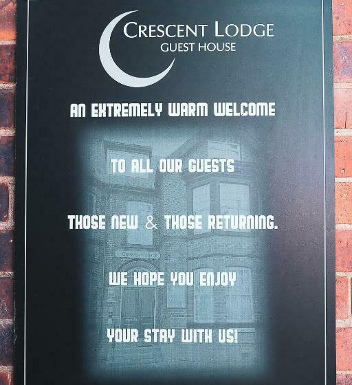 צימר Crescent Lodge Guest House