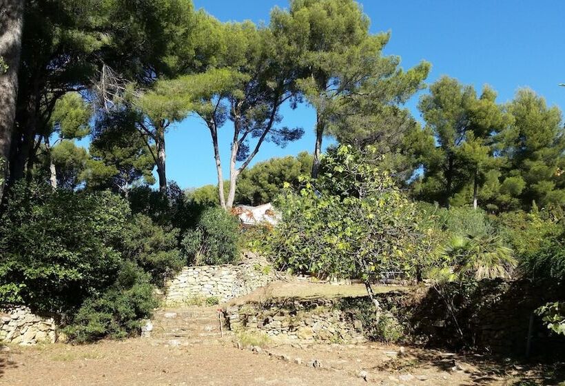 مبيت وإفطار Domaine Des Restanques