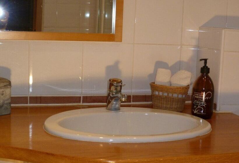 مبيت وإفطار Domaine Des Restanques