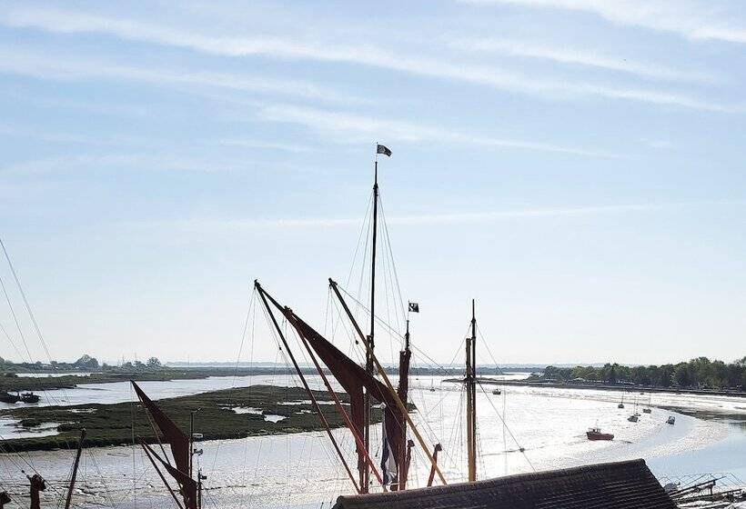 住宿加早餐  Jolly Sailor  Fish On The Quay