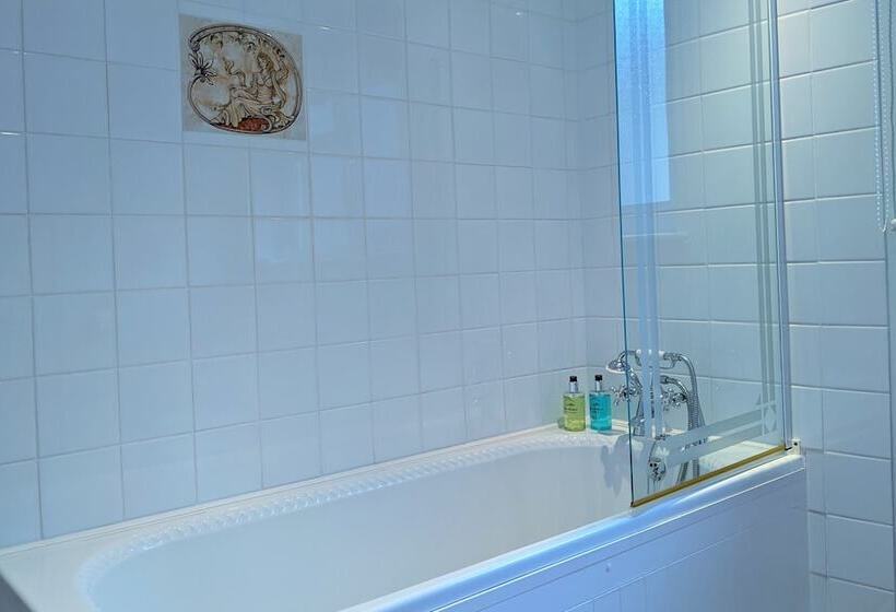 ベッドアンドブレックファースト Lee House