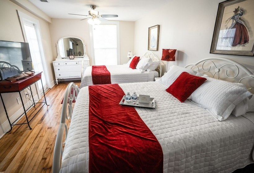 مبيت وإفطار Live Oaks Inn