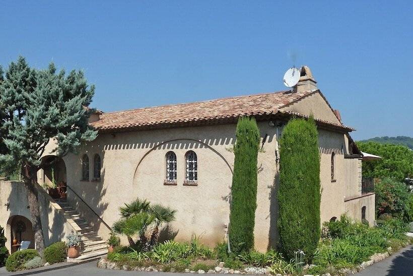 مبيت وإفطار Mas Samarcande