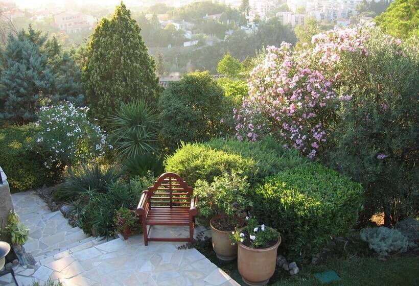 مبيت وإفطار Mas Samarcande