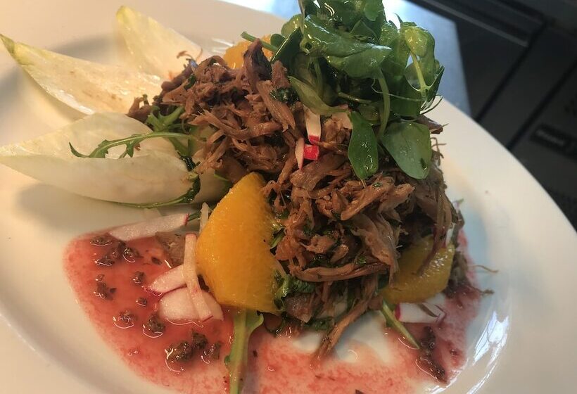 مبيت وإفطار The George Inn