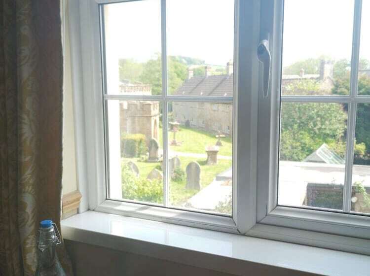 مبيت وإفطار The George Inn