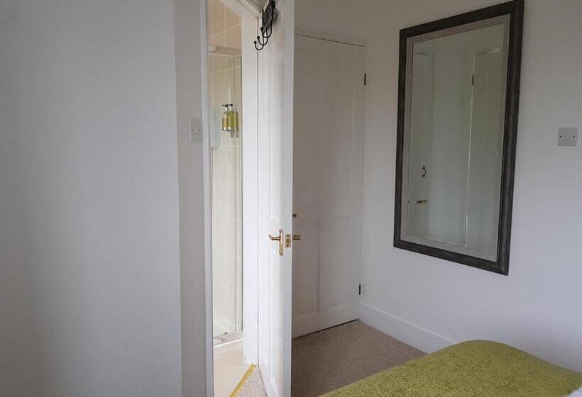 צימר Wisteria Haze