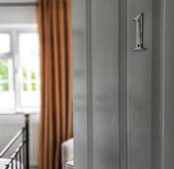 צימר Wisteria Haze