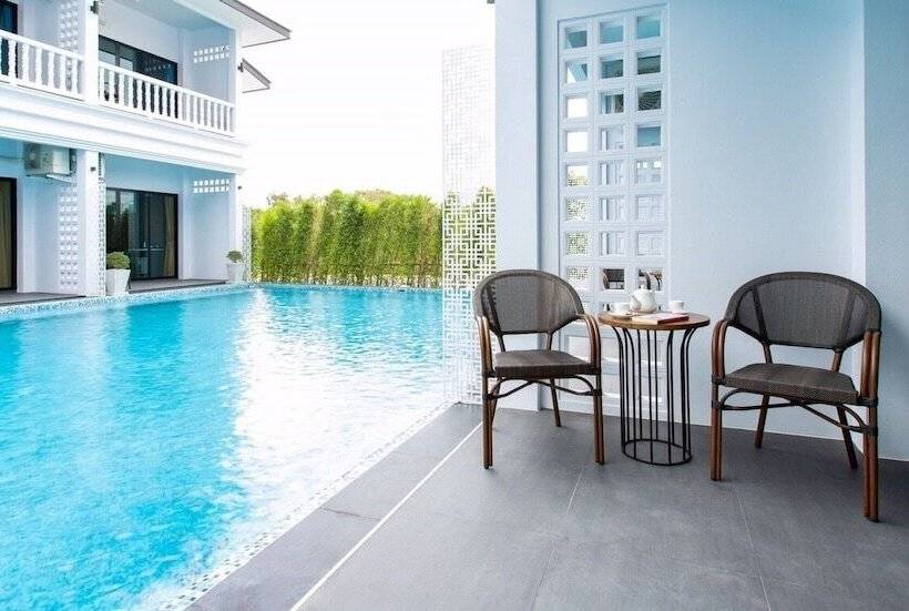 Chaanburi Boutique Resort