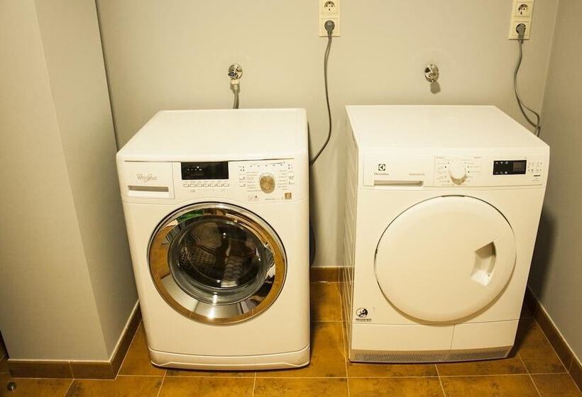 De Camino Albergue   Hostel