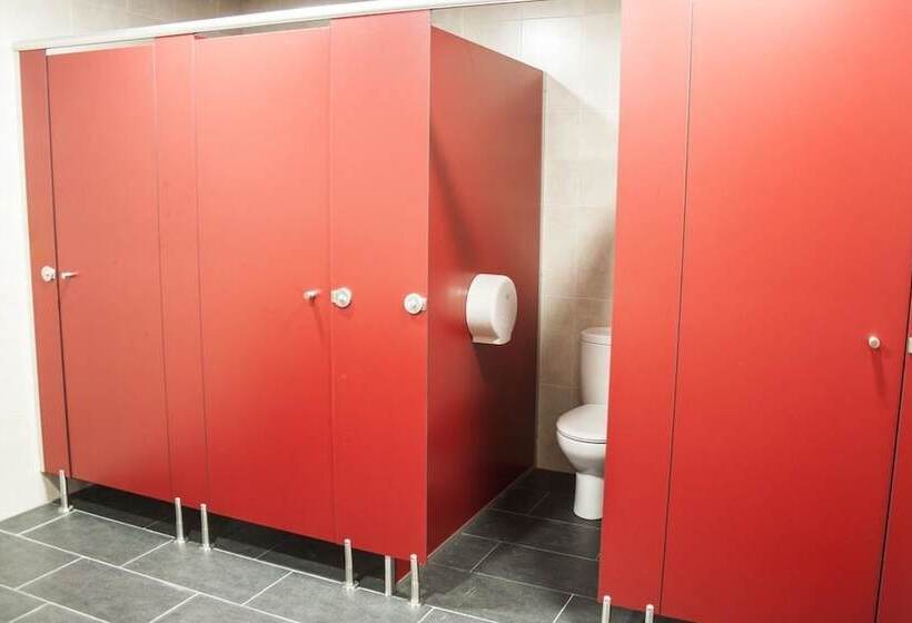 De Camino Albergue   Hostel