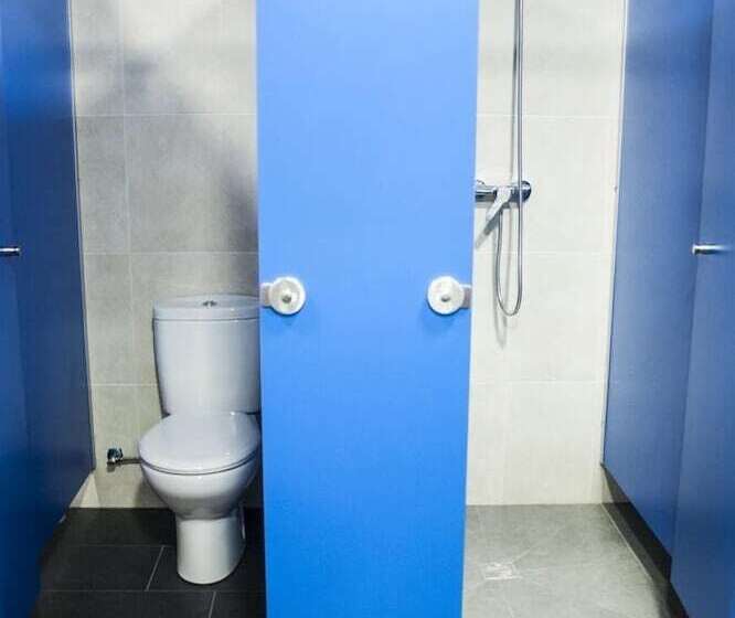 De Camino Albergue   Hostel