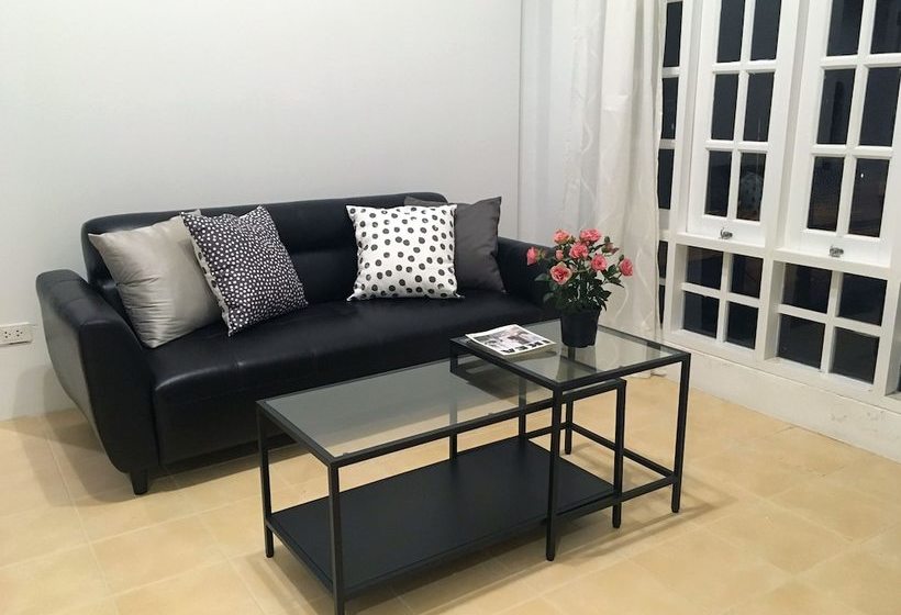 Destiny Hostel Khaolak