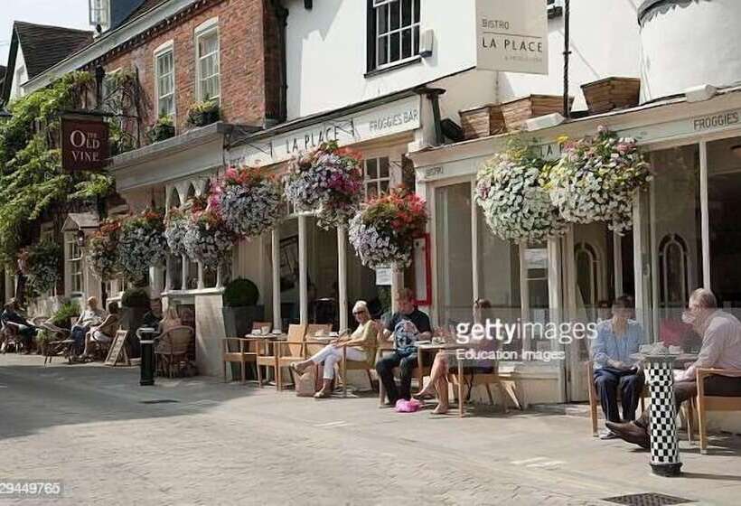 Freemantle Solent Lodge