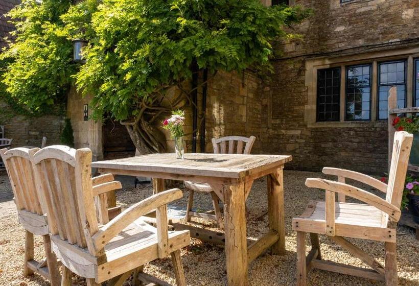 Хостел Kings Arms