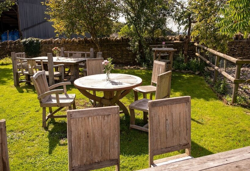 Хостел Kings Arms