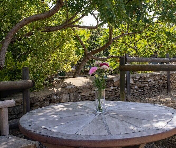 Хостел Kings Arms