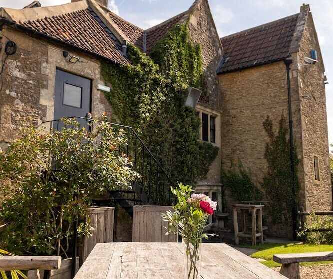 Хостел Kings Arms