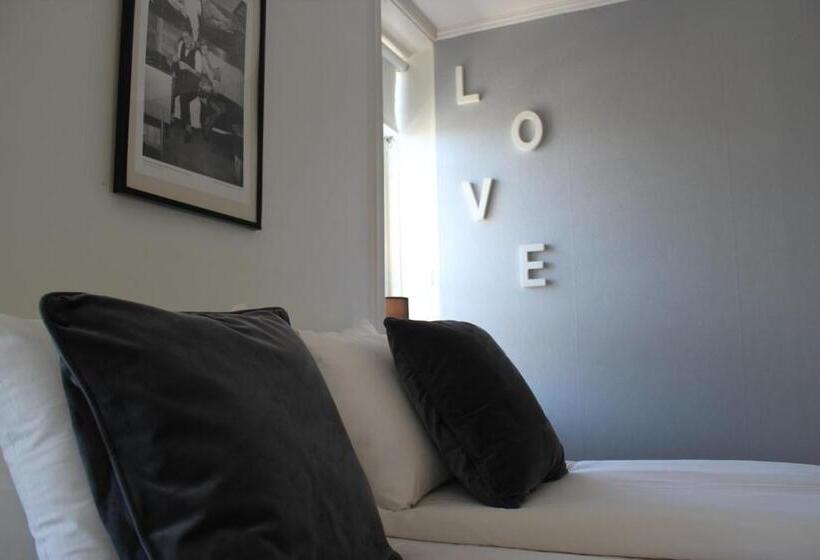 簡易ホテル Pensionat Granparken