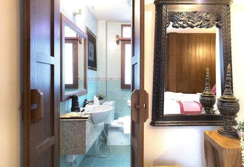 Отель Baan Thapae Boutique Resort And Thai & Relax Massage