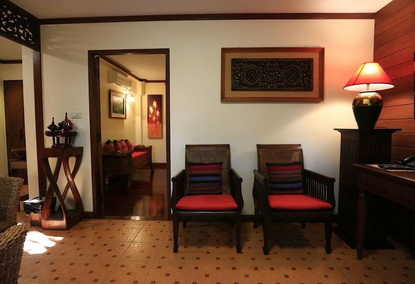 Отель Baan Thapae Boutique Resort And Thai & Relax Massage