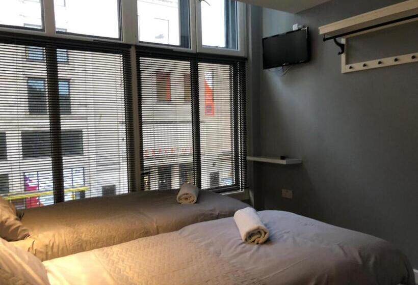 فندق Brownlows Inn