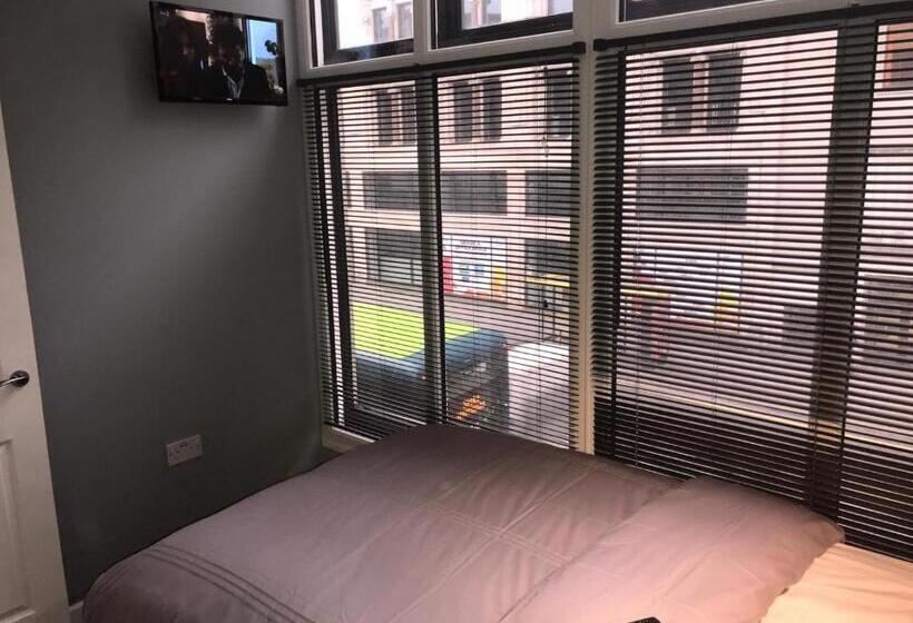 فندق Brownlows Inn