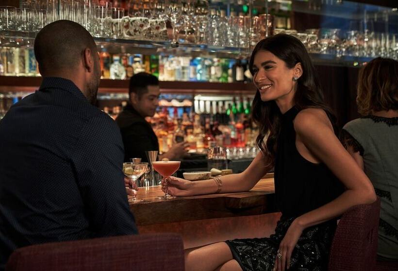 Four Seasons Hotel One Dalton Street, Boston