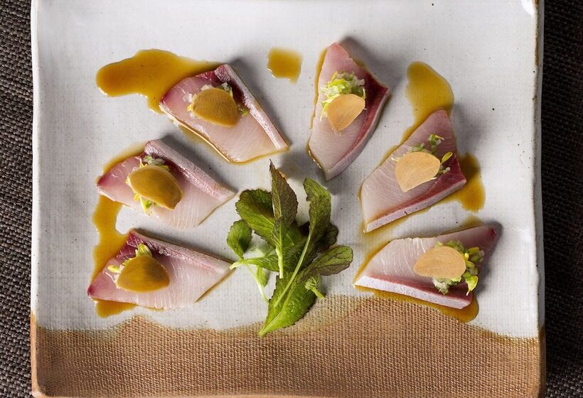 Four Seasons Hotel One Dalton Street, Boston