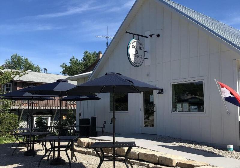 فندق Goose & Twigs