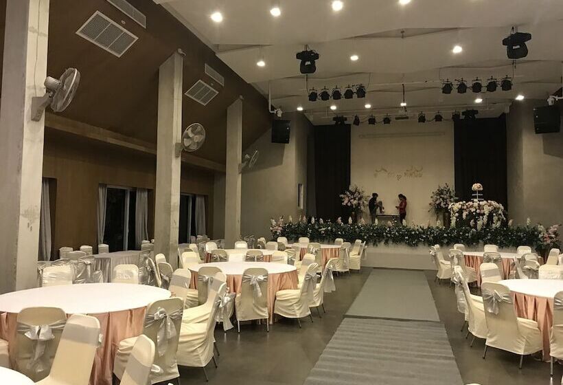 هتل Greta Resort And Sport Club