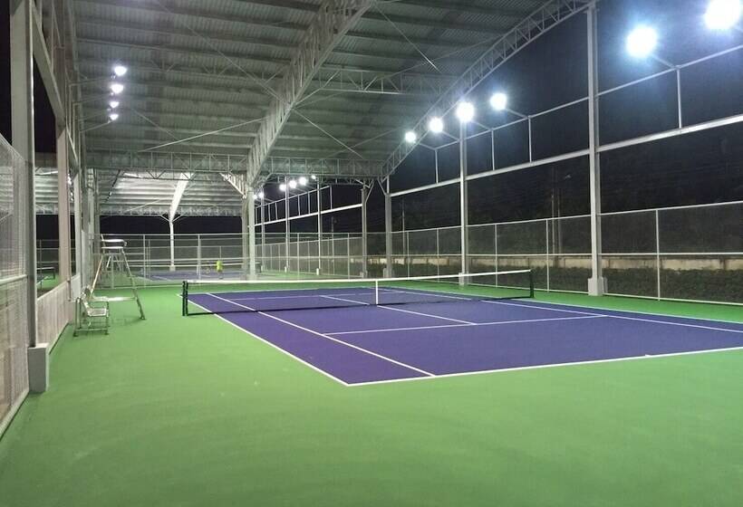 هتل Greta Resort And Sport Club