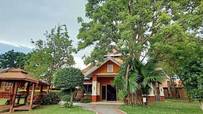 هتل Greta Resort And Sport Club