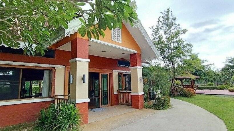 هتل Greta Resort And Sport Club