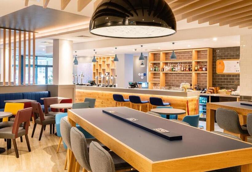 호텔 Holiday Inn Express   Derry   Londonderry, An Ihg