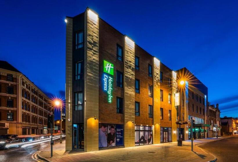 호텔 Holiday Inn Express   Derry   Londonderry, An Ihg