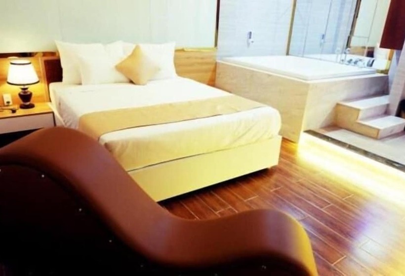 هتل Hong Bao Thach