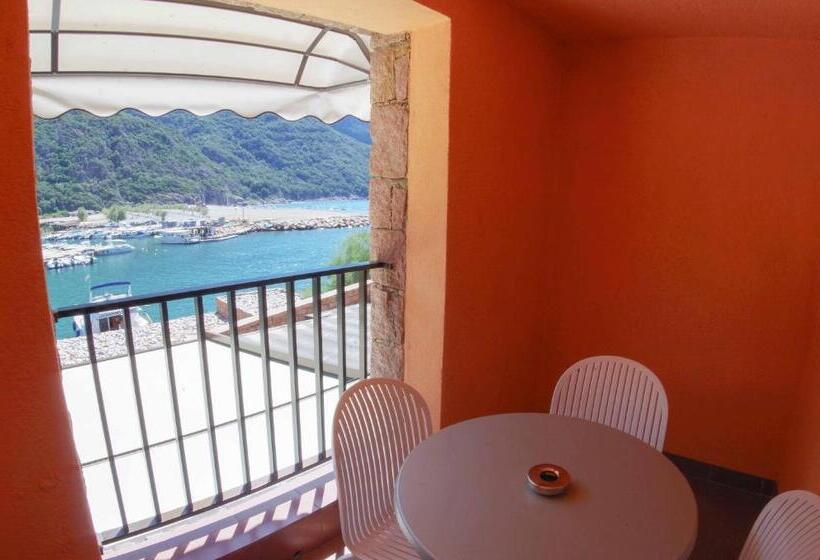 Отель Hôtel Le Romantique