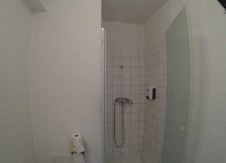 酒店 Hôtel Restaurant L Aquarium